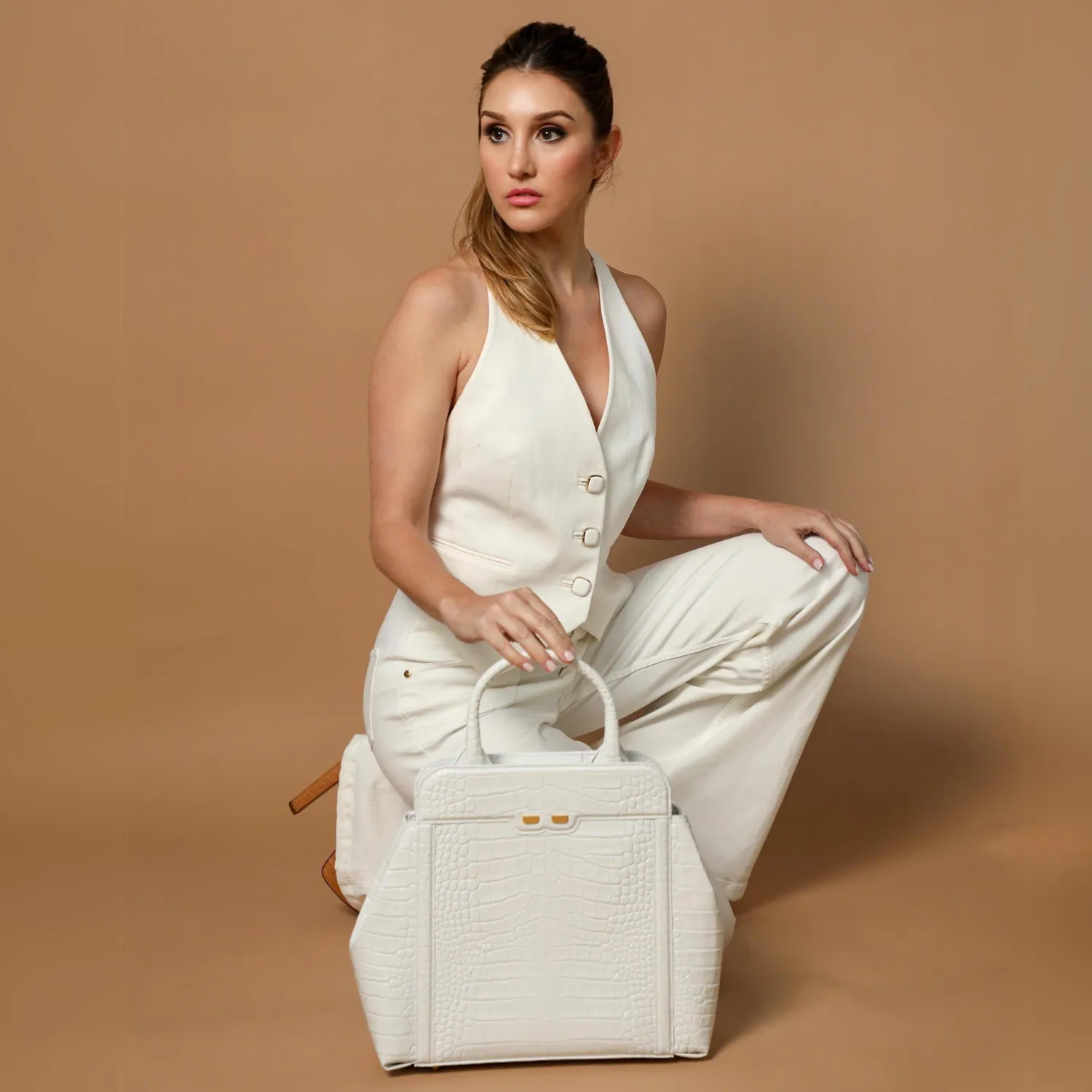 Nott in Camel Croc