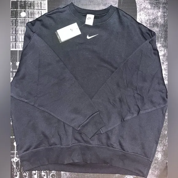 NWT Nike Sweater