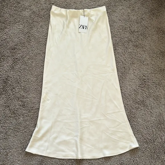 NWT Zara Cream Satin Midi Skirt