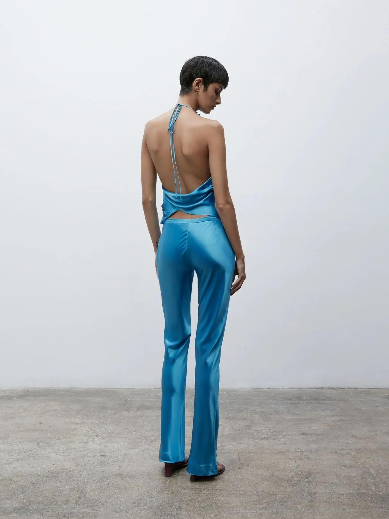 Paris Georgia Sleek Belted Pant in bold Blue