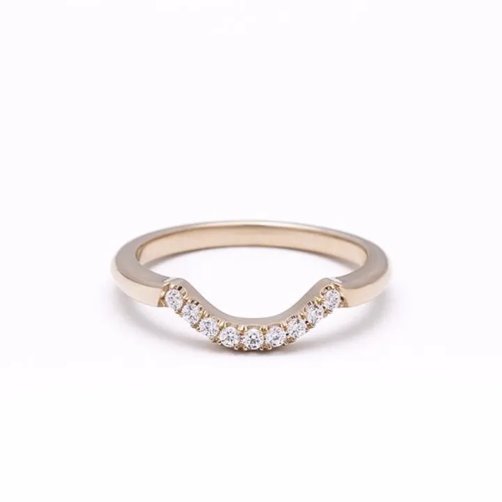 PAVÉ ARC 9 STONE CONTOUR BAND | 14K GOLD & DIAMOND