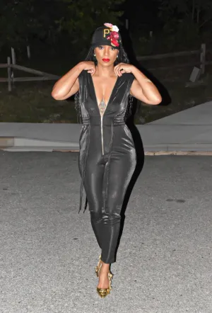 POPPIN Sleek and Padded Zipped Out Jumper