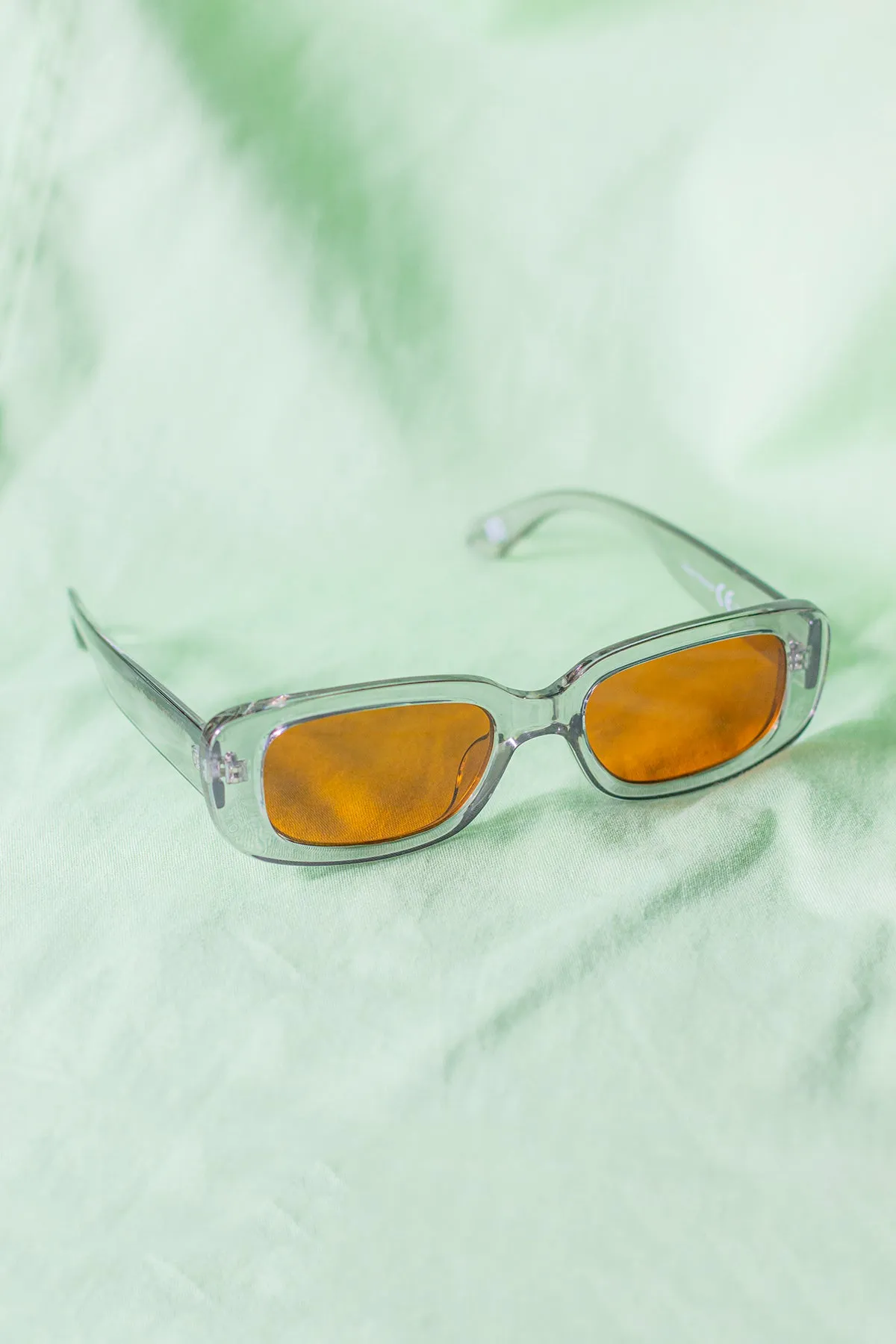 Rounded Rectangle 90s Look Sunglasses