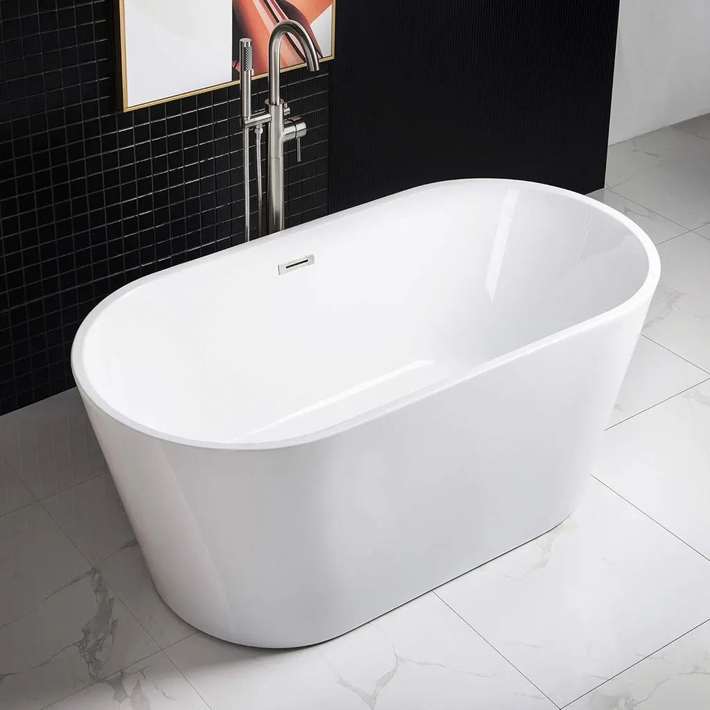 Sleek Round Bathtub - Free Standing - 67" Acrylic/White