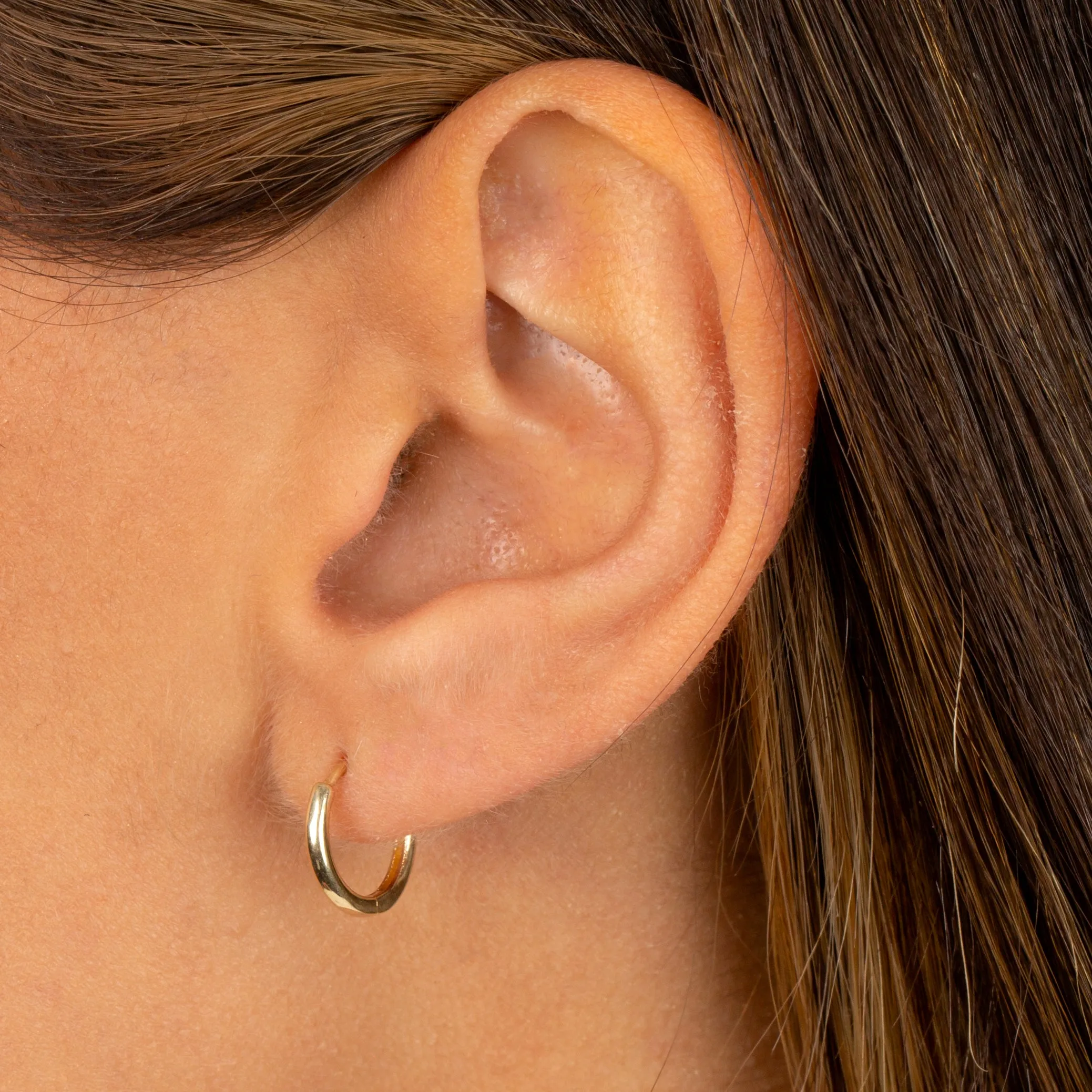 Solid Rounded Mini Huggie Earring 14K