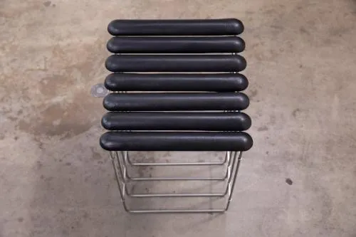 STOOL 3