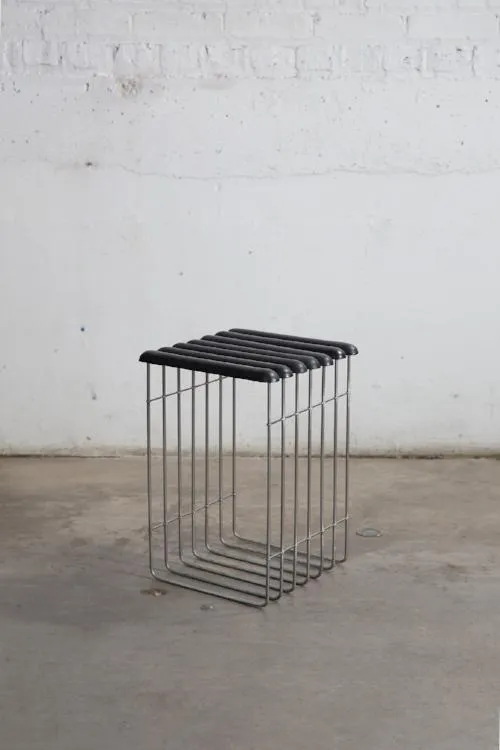 STOOL 3