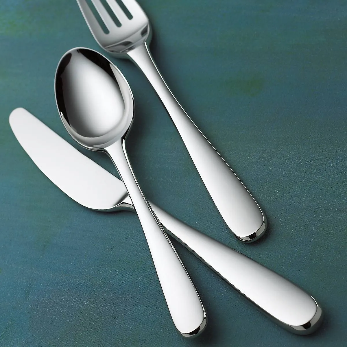 Stratton 65-Piece Flatware Set