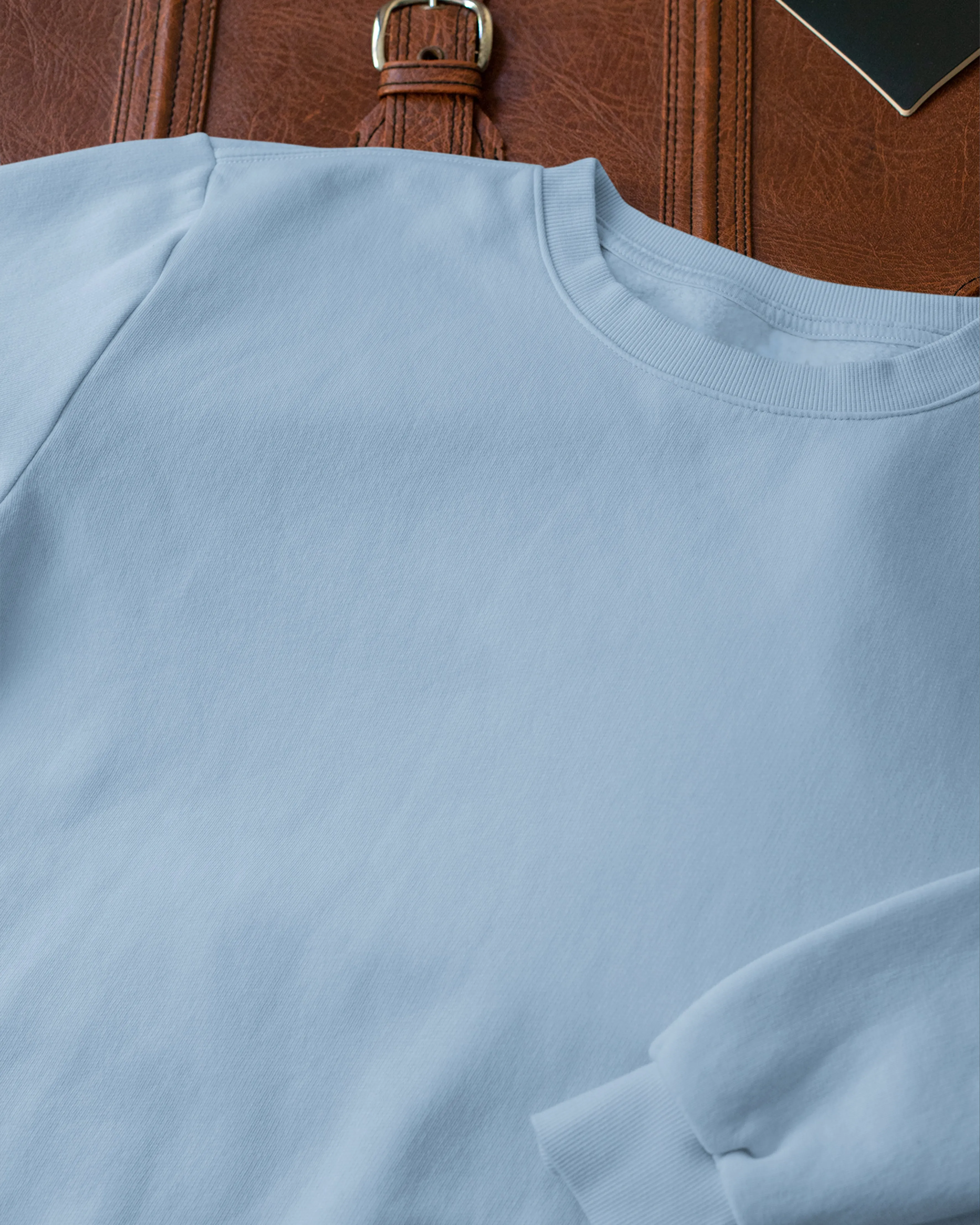 Subtle blue plain sweatshirt
