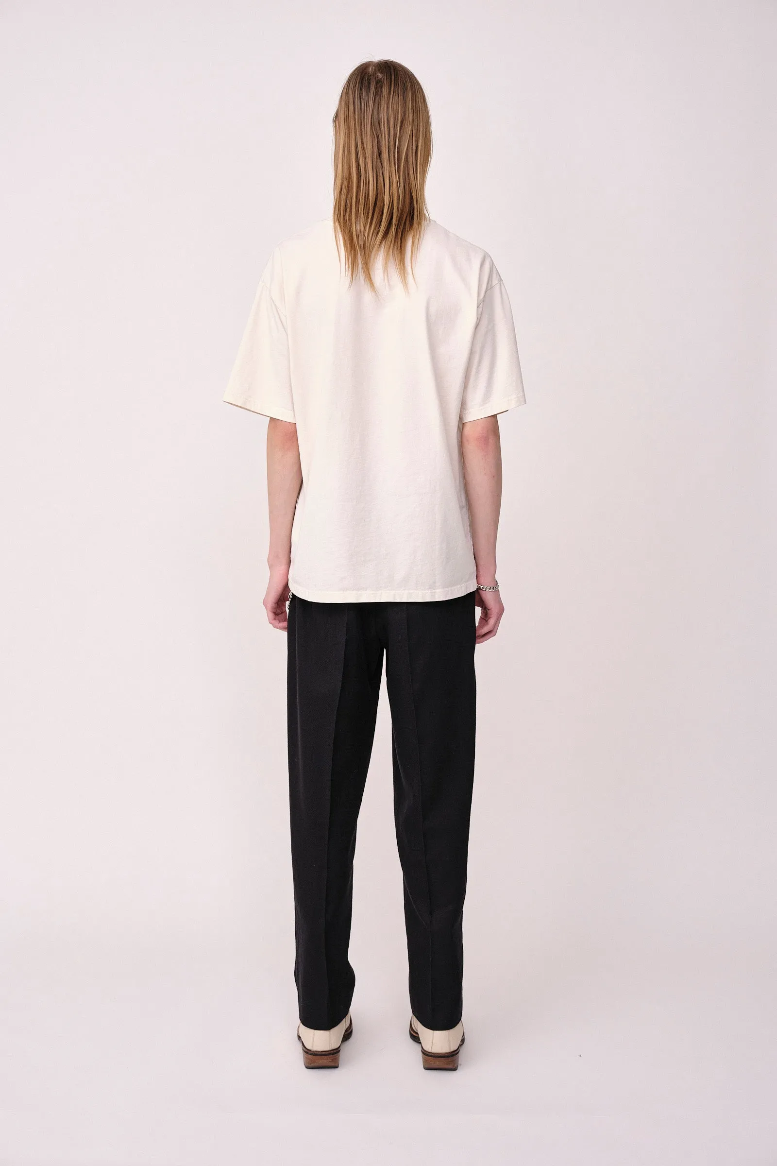 The Staff Tee Embroidery M - Snow White