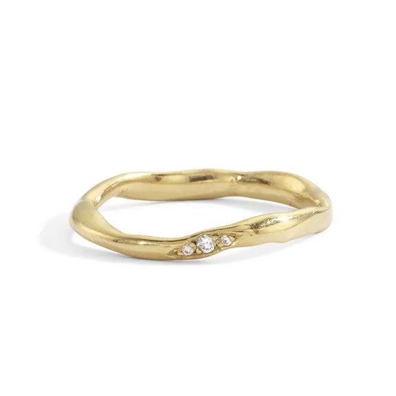 thick wavy diamond band