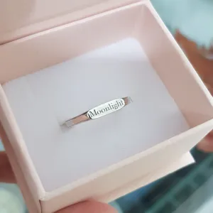 Thin signet ring