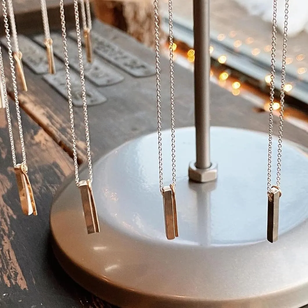 Through Thick and Thin Mixed Metals