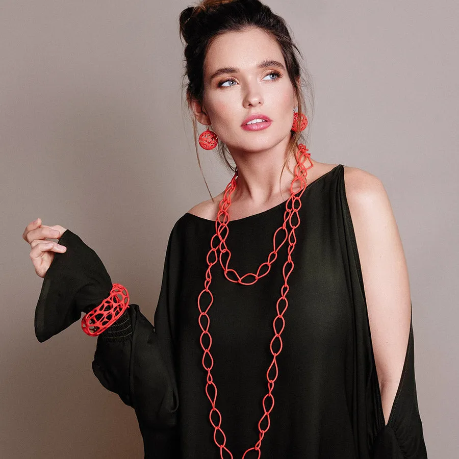 Twisted Oval Link Necklace