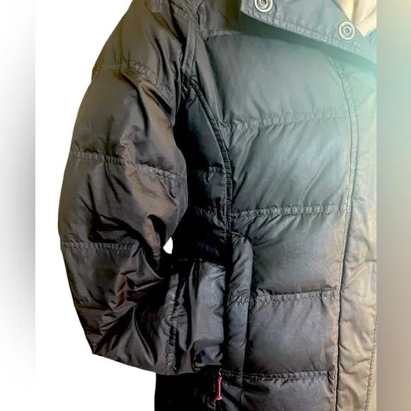 Woolrich size medium down quilted long winter Parka w/ hidden hood black zipper